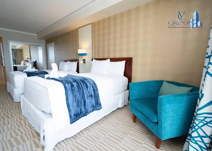 Luxurious Beachfront Studio Sunny Isles Beach