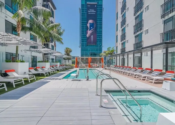 Cosmopolitan Hollywood Home Dtla View Parking - 10Mins To Universal Studios Los Angeles