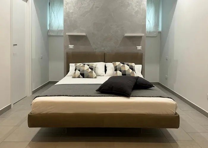 Jacuzzi Apartment Near Center Of Rom