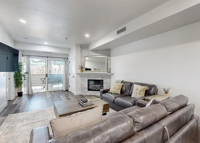Ferienwohnung Mountainside Charm Park Stadt