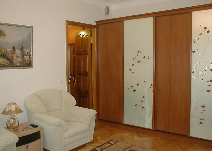 Ok Apartments Basseinaya Area - Kiev