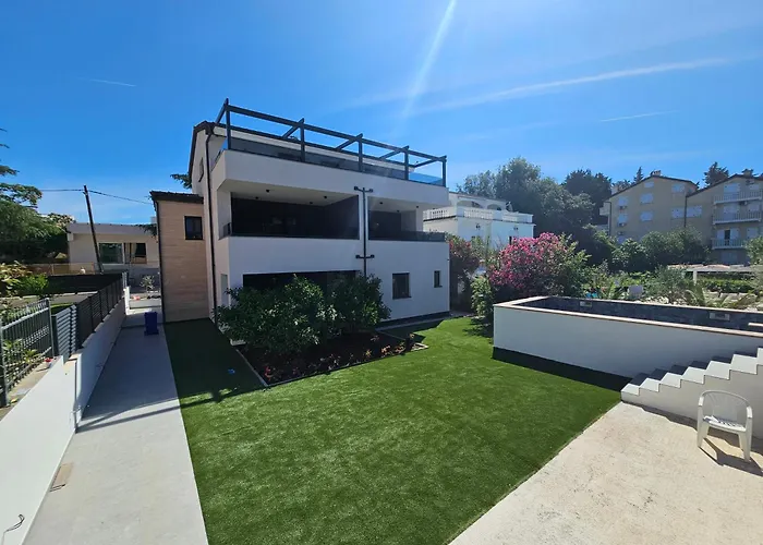 Apartmani Ante & Ivano Biograd With Pool Weißenburg