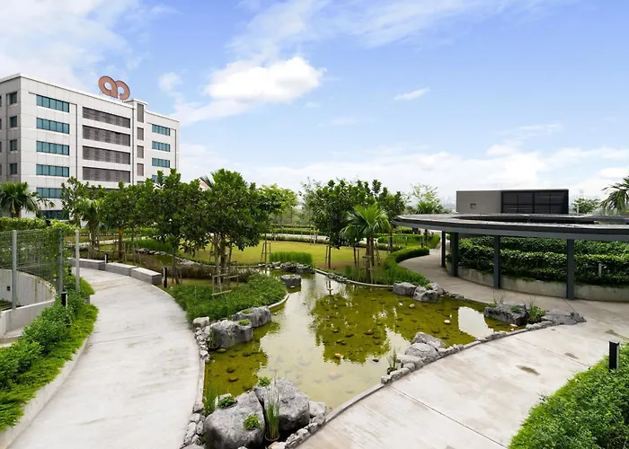 Lumi Tropicana Pj Golf Club Petaling Jaya