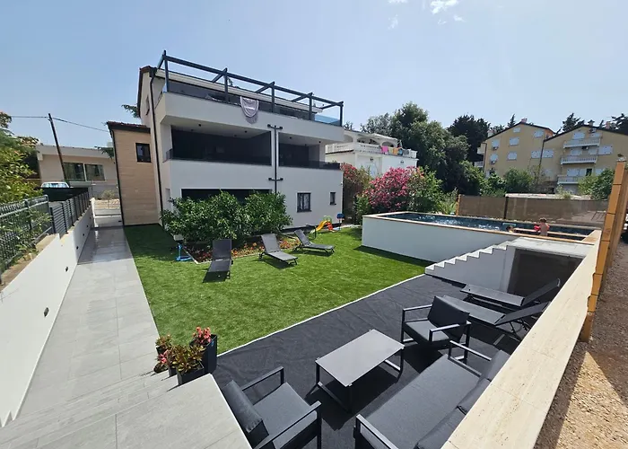 Apartmani Ante & Ivano Biograd With Pool Weißenburg