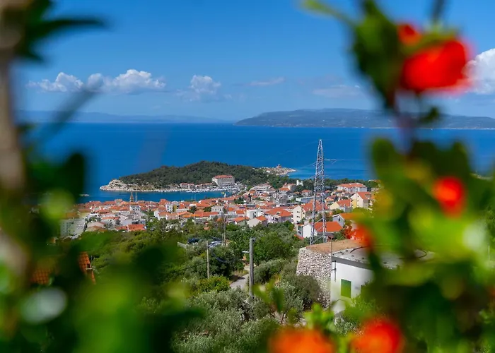Villa Sara With Pool, Whirlpool And Sea View Makarska