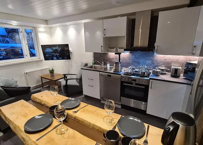 Ferienwohnung Helmi Laehellae Keskustaa, Remontoitu 2022 Kotka