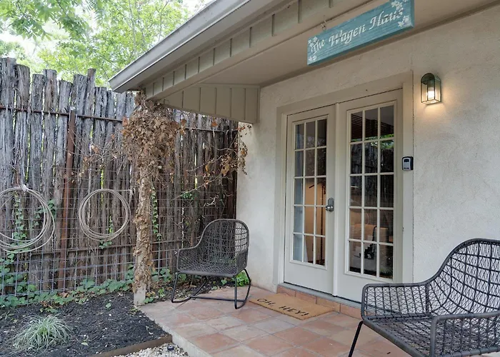 The Wagen Haus, Fireplace And Hot Tub! Fredericksburg