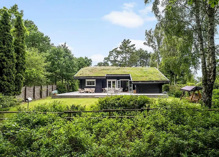 Nice Home In Hornbaek With Wifi