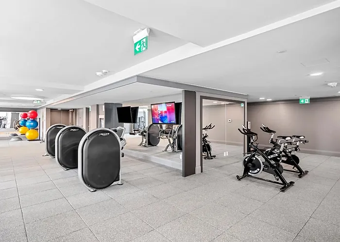 Designer One Bedroom Suite - Yorkville Toronto