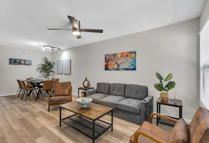 Modern Full Apt 2Br/2Bath W/Heated Pool, Spa & Gym Tucson