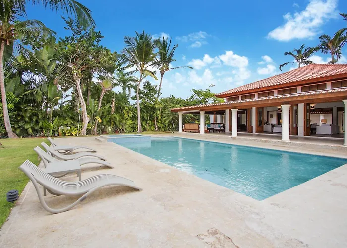 Gorgeous Villa At Casa De Campo - With Large Pool, Cook, Maid And 2 Golf Carts La Romana