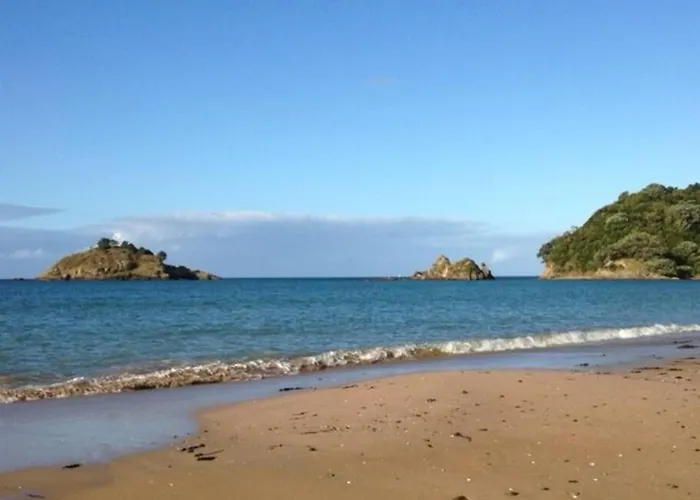 Beautiful Te Ngaere Beach Two Bedroom Bach With Spa Pool Kaeo