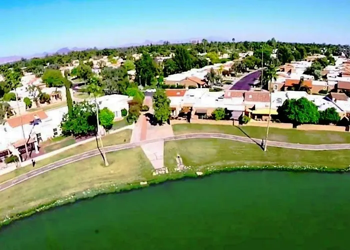 Villa Waterfront, Camelback Mountain, Golf Course View N Scottsdale