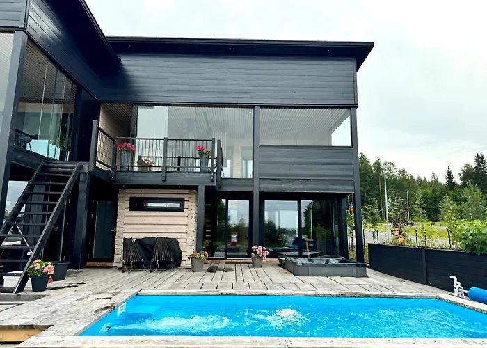 Arctic Luxury Log House With The River View Rovaniemi