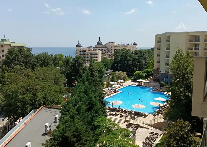 Apart Hotel Golden Line private apartments Goldstrand