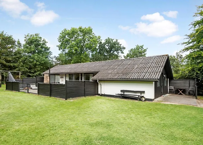 3 Bedroom Awesome Home In Thyholm