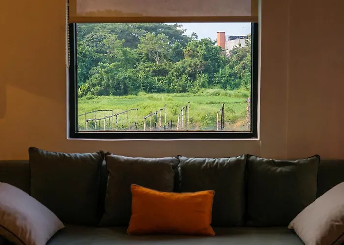House Sawah - Beautiful & Stylish 3Br Home With Jacuzzi Near Umalas And Seminyak Kerobokan