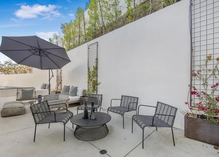 Belden Modern Villa Los Angeles