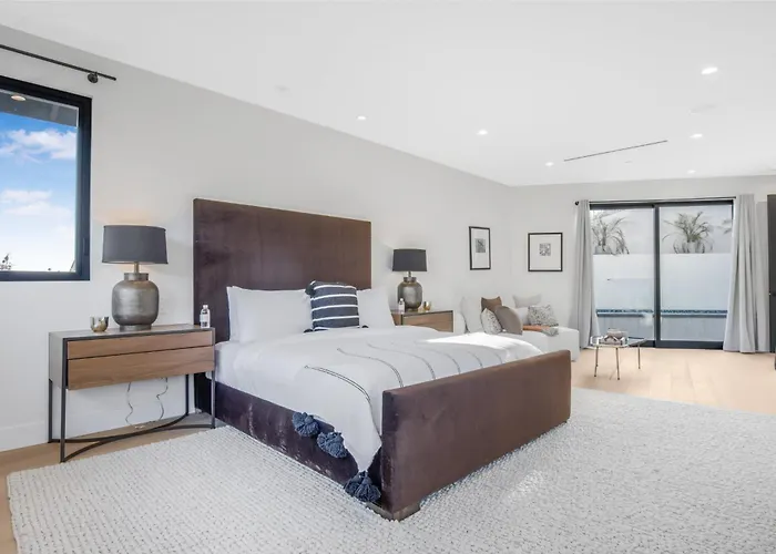 Belden Modern Villa Los Angeles