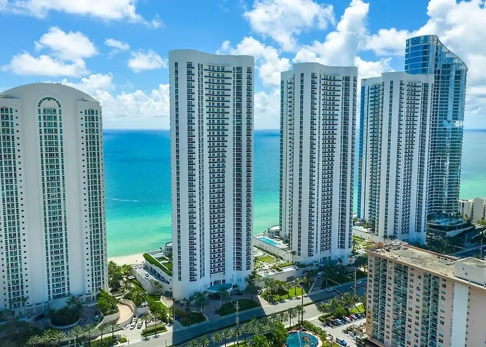 Villa Sophisticated Modern Gem With Unreal Ocean Views Sunny Isles Beach