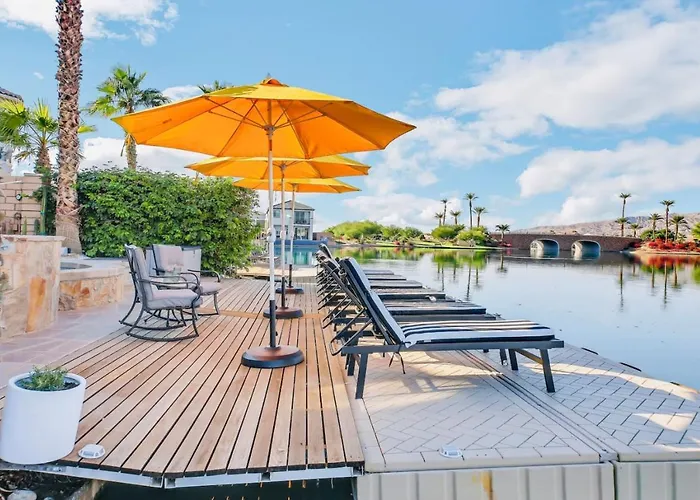 Lakeside Luxury Indio