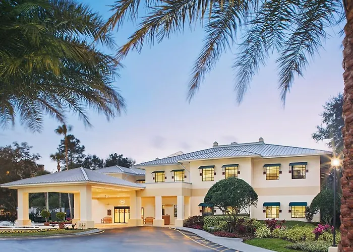 Have Fun In This 2Bd Condo In A Resort Setting With Close Access To Orlando Parks