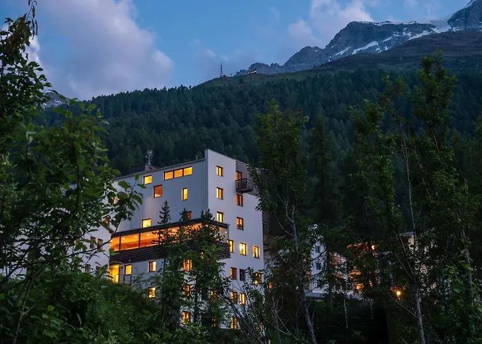 Bed&Breakfast Hostel Nives Sulden