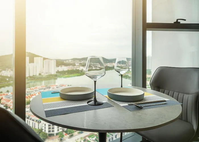 Serene Home Alacarte Hạ Long