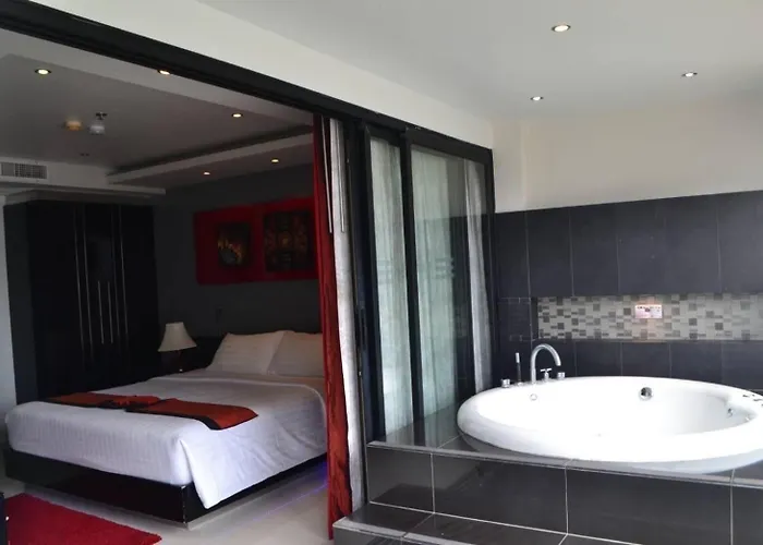 Absolute Bangla Suites 69sqm with Jacuzzi Patong