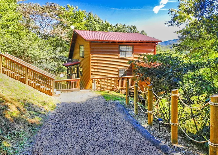 A Mountain Hideaway By Colonial Properties Pigeon Forge