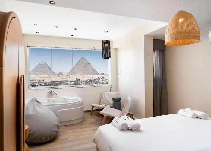 Jacuzzi 2Bdr By The Historic Pyramids Apt8 Kairo