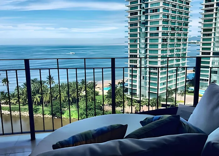 Beachfront Chic Condo - Perfect 4Home Office! Puerto Vallarta