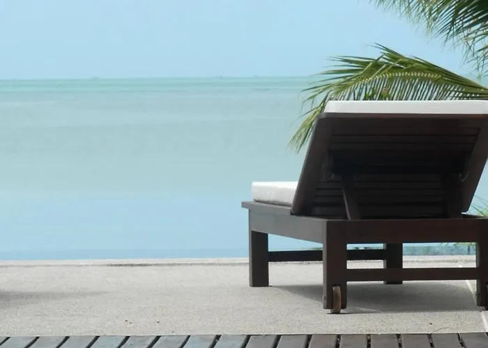 Koh Samui Lifestyle Private Luxury Beach Front Villas
