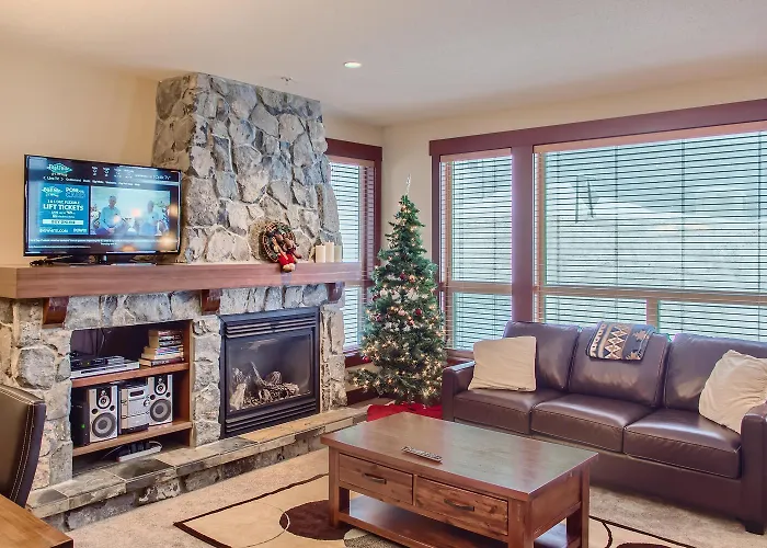 Stonegate Resort Unit A205 Big White