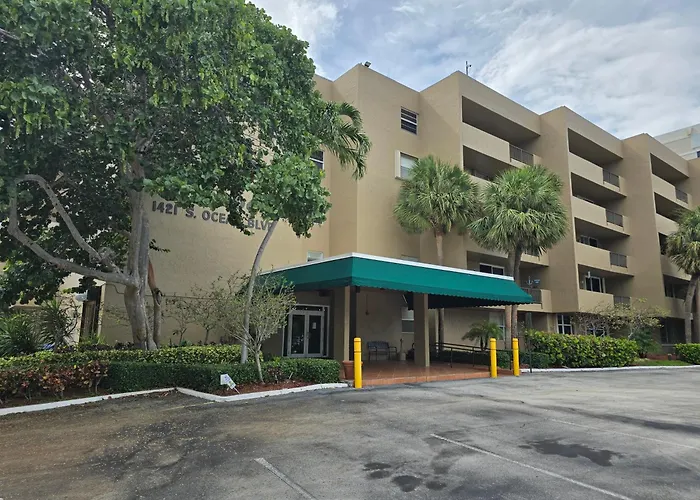 Luxury Beach Access Oasis Pompano Beach