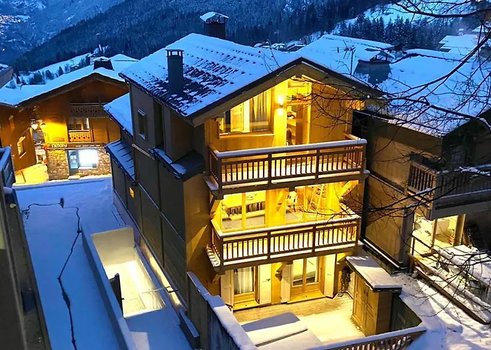 Chalet Au Centre De Courchevel Village Pour 12 Pers Avec Sauna Et Wifi - Fr-1-562-50 (Adults Only)