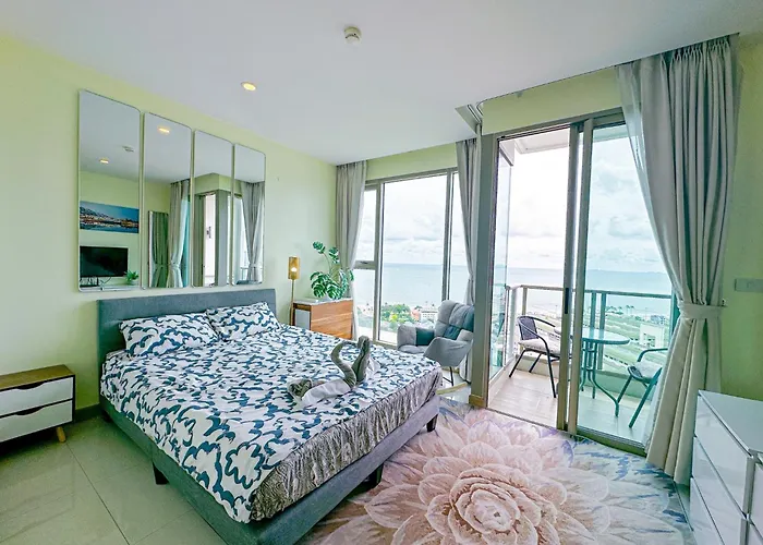 Ferienwohnung The Riviera Jomtien Amazing Sea View