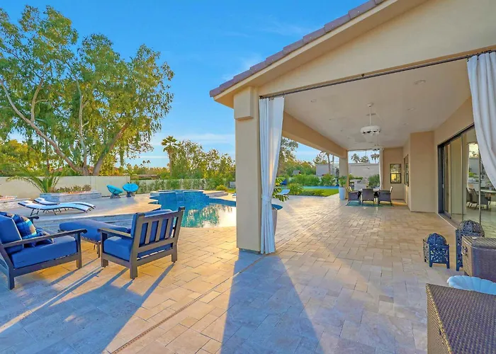 Luxury Scottsdale Retreat, Heated Pool, Spa, Pickleball, Concierge Service