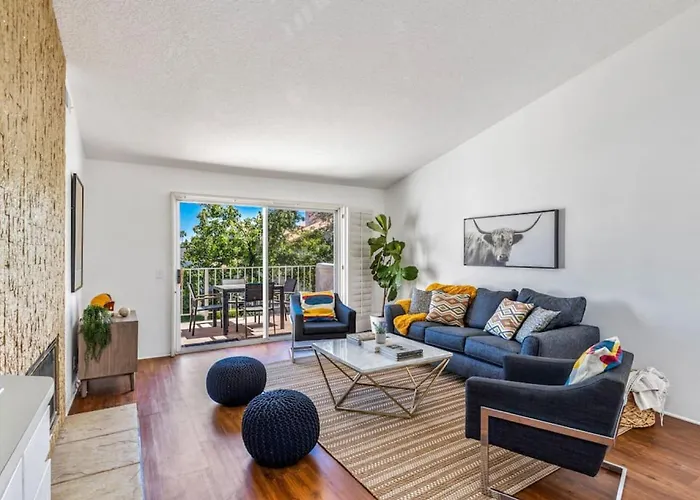 Amazing 2Bd 2Ba Palm Desert Oasis