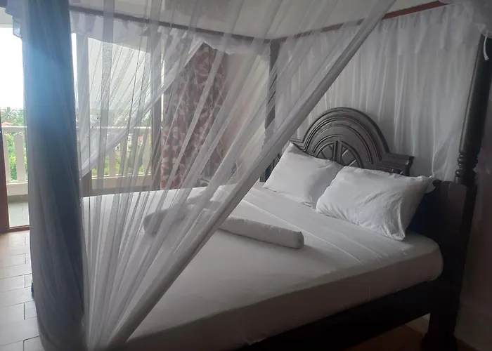 Pendo Residences - Villa 3Br Beachfront Diani Beach