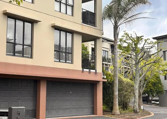 Newmarket Fully Furnished 2 Bedrooms Auckland