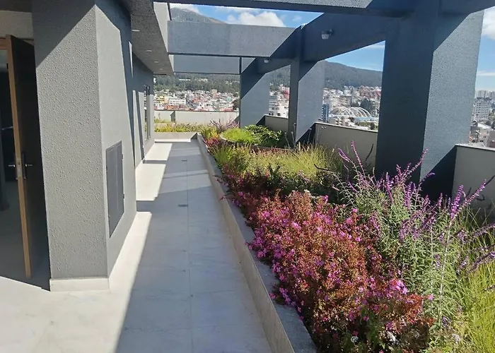 Extraordinario Estudio, Ubicacion Perfecta Quito
