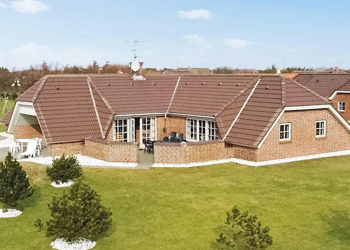 Awesome Home In Blavand With Sauna