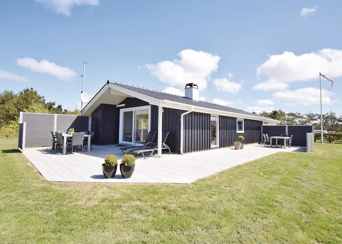 Atemberaubendes Haus In Blåvand Mit Sauna