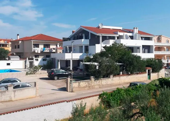 Luxuriöses Apartment In Vodice Mit Meerblick