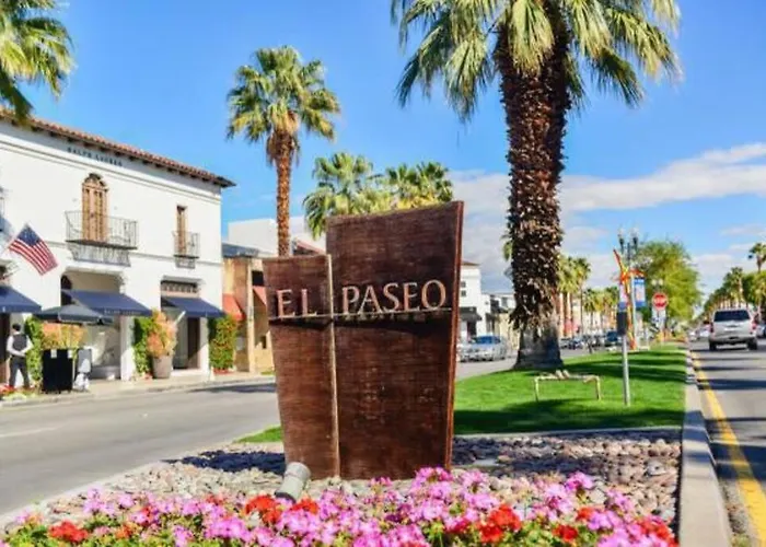 Charming Palm Desert Oasis - An Ideal Getaway Home