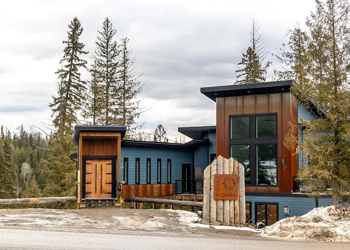 Ski In Ski Out With Huge Game Room And Hot Tub Fernie