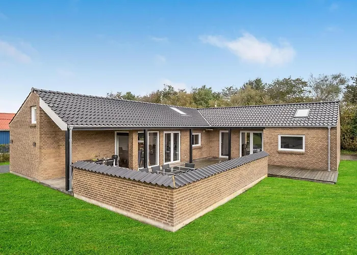 4 Bedroom Awesome Home In Vinderup