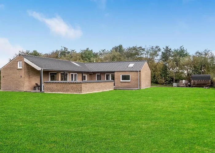 4 Bedroom Awesome Home In Vinderup