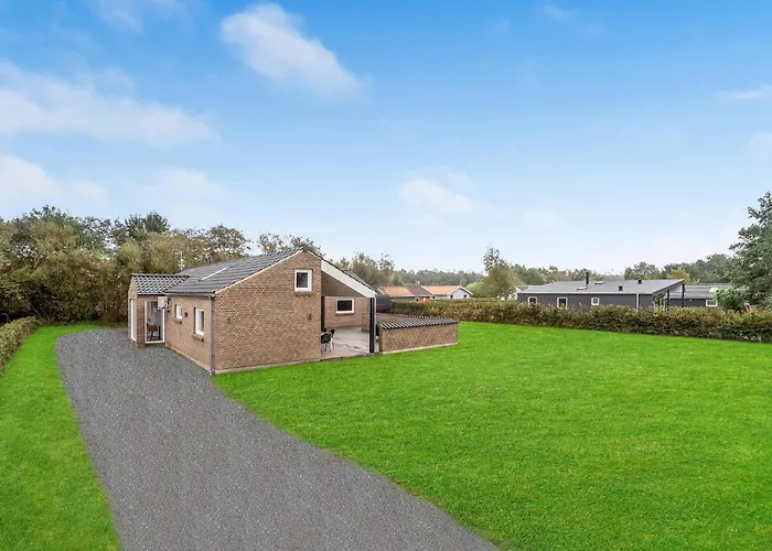 4 Bedroom Awesome Home In Vinderup